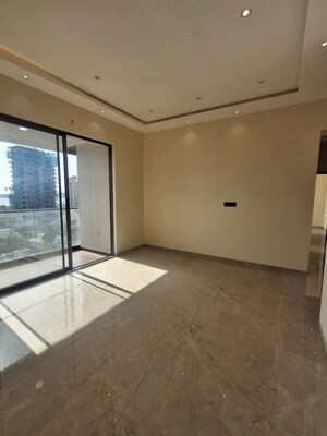 Room in 3 BHK Apartment at Moraj Opulence, Mahim – for Sale