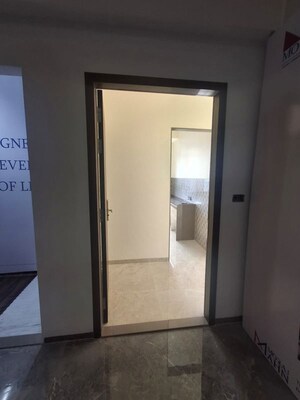Room in 3 BHK Apartment at Moraj Opulence, Mahim – for Sale