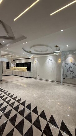 4 BHK + Pooja Room,Servant Room,Study Room,Extra Room Builder Floor For Sale in Green Fields Colony