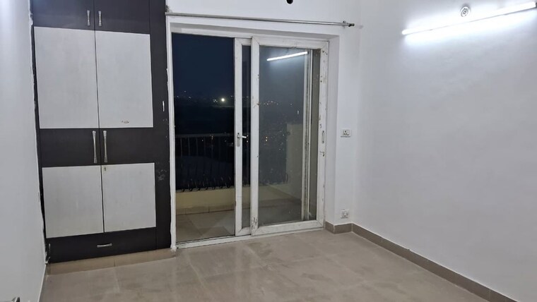 Room, amrapali-silicon-city 2.5 Bedroom 1118 Sq.Ft. Apartment In Sector 76 Noida 10428517