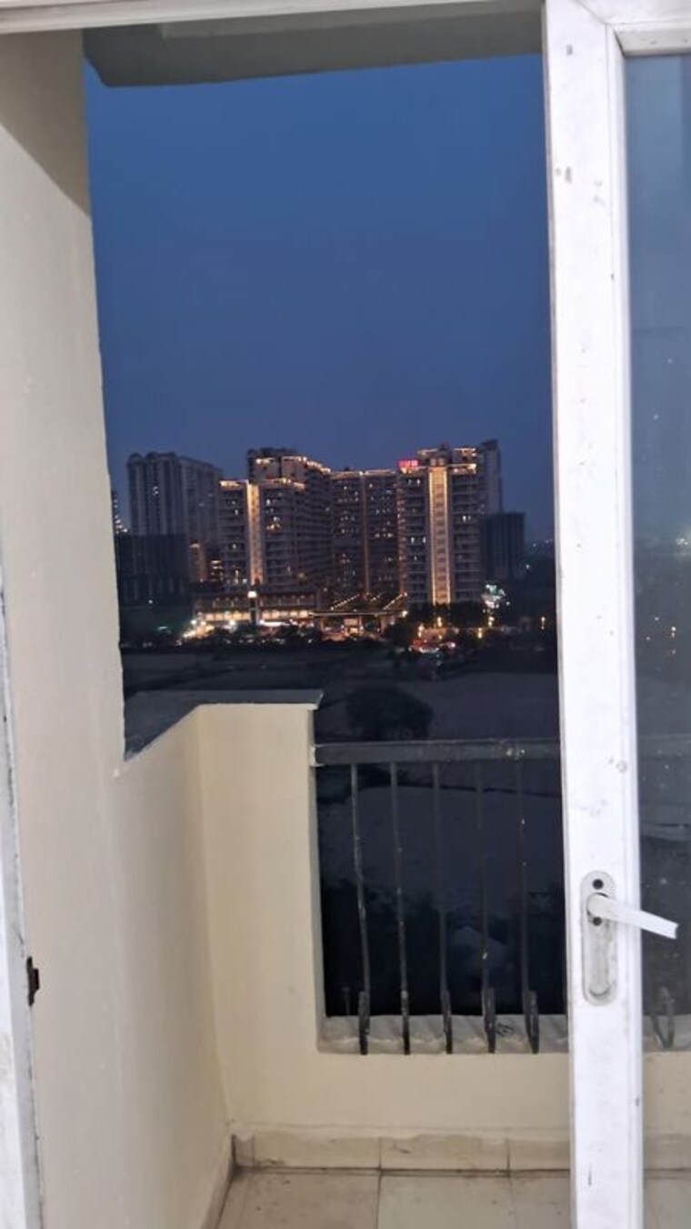 Exterior View, amrapali-silicon-city 2.5 Bedroom 1118 Sq.Ft. Apartment In Sector 76 Noida 10428517