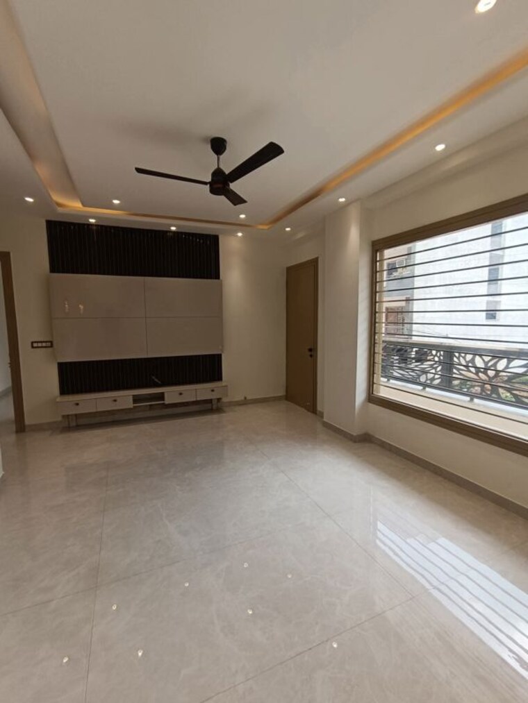 Room, green fields colony 4 Bedroom 3200 Sq.Ft. Builder Floor In Green Fields Colony Faridabad 10428523