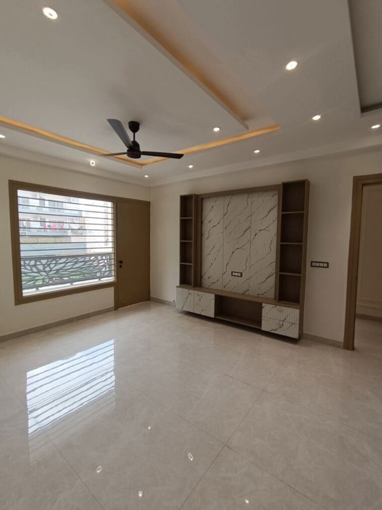 Room, green fields colony 4 Bedroom 3200 Sq.Ft. Builder Floor In Green Fields Colony Faridabad 10428523