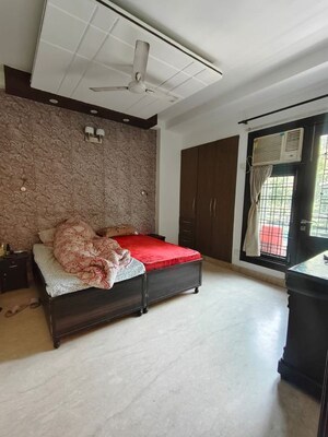 3 BHK Builder Floor For Sale in Chittaranjan Park