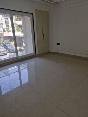 Room in 3 BHK Builder Floor at Greater Kailash ii – for Sale