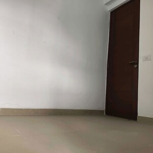 Room in 2.5 BHK Apartment at Jaypee Kalypso Court, Sector 128 – for Sale
