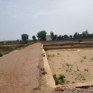  Industrial Plot For Sale in Sector 82
