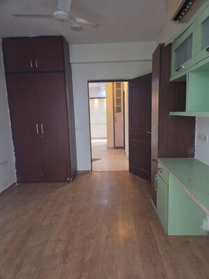 Room in 2 BHK Apartment at Bestech Park View Ananda, Sector 81 – for Sale
