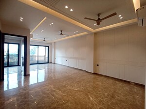 Room in 3 BHK Builder Floor at Greater Kailash I – for Rent