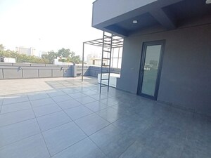 Room in 3 BHK Builder Floor at Greater Kailash I – for Rent