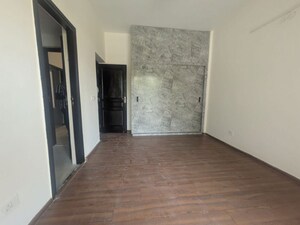 Room in 3.5 BHK Apartment at 3C Orris Greenopolis, Sector 89 – for Sale