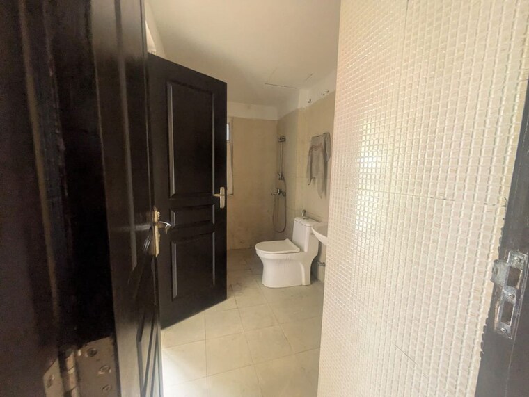 Bathroom, 3c-orris-greenopolis 3.5 Bedroom 1957 Sq.Ft. Apartment In Sector 89 Gurgaon 10428645