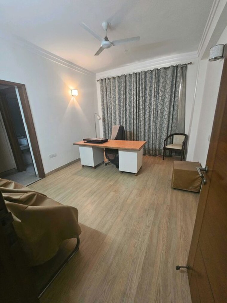 Living Room, jaypee-greens-kalypso-court 3.5 Bedroom 2600 Sq.Ft. Apartment In Sector 128 Noida 10428646