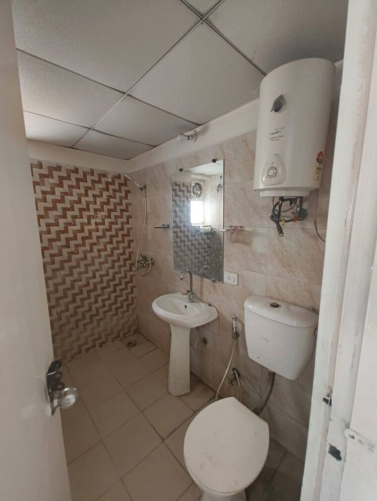 Bathroom, stellar-one 3 Bedroom 1450 Sq.Ft. Apartment In Sector 1 Greater Noida Greater Noida 10428661