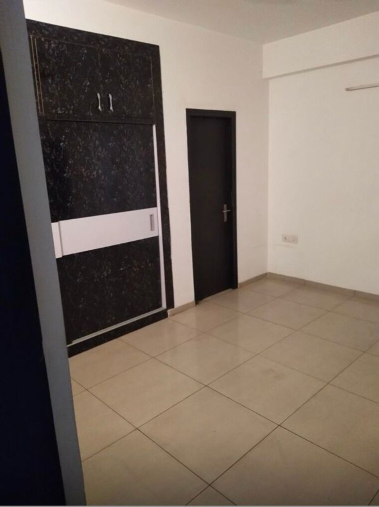 Bathroom, gulshan-vivante 2.5 Bedroom 1220 Sq.Ft. Apartment In Sector 137 Noida 10428636