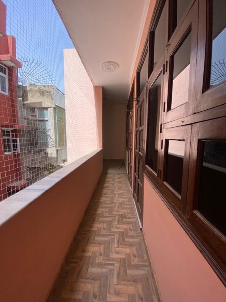 Balcony, sector 23 4 Bedroom 2500 Sq.Ft. Villa In Sector 23 Gurgaon 10428667