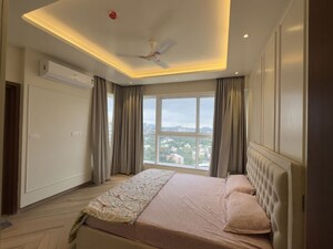 Bedroom in 3 BHK Apartment at Prestige Fairfield, Rmv 2nd Stage – for Rent