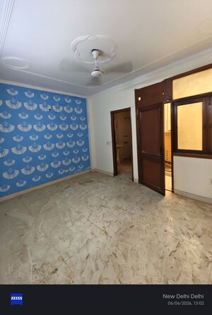 2 BHK Builder Floor For Rent in Govindpuri