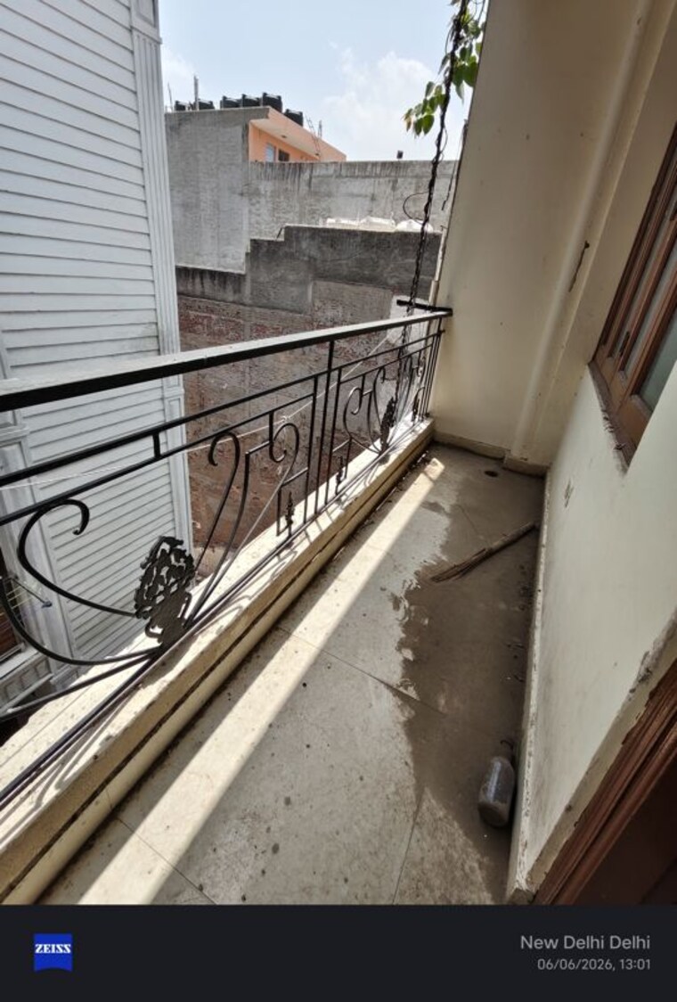 Balcony, govindpuri 2 Bedroom 810 Sq.Ft. Builder Floor In Govindpuri Delhi 10428686