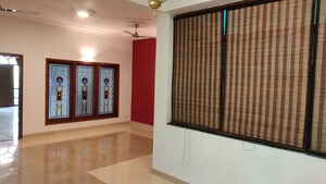 Room in 1 BHK Independent House at RWA Apartments Sector 41, Sector 41 – for Rent
