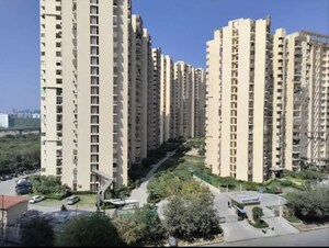 3 BHK Apartment For Sale in Paramount Floraville, Sector 137
