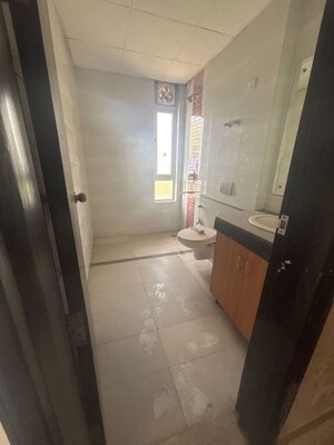 Bathroom in 4 BHK Apartment at Jaypee Greens Kalypso Court, Sector 128 – for Sale