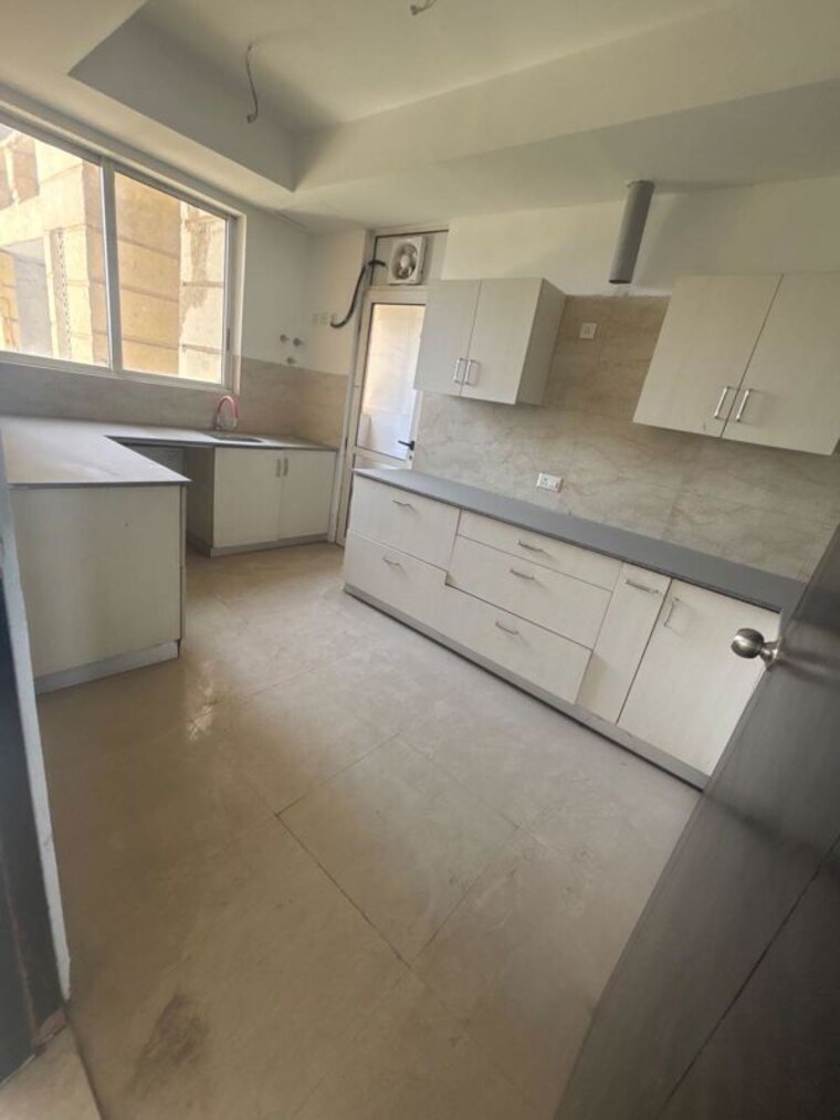 Kitchen, jaypee-greens-kalypso-court 4 Bedroom 3600 Sq.Ft. Apartment In Sector 128 Noida 10428727