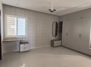 Room in 3 BHK Apartment at Team 4 Nyla, Miyapur – for Rent