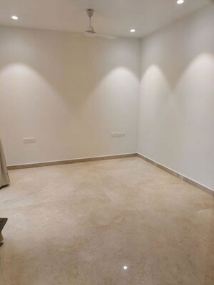 Room in 3 BHK Apartment at Indiabulls Sky Forest, Lower Parel – for Sale
