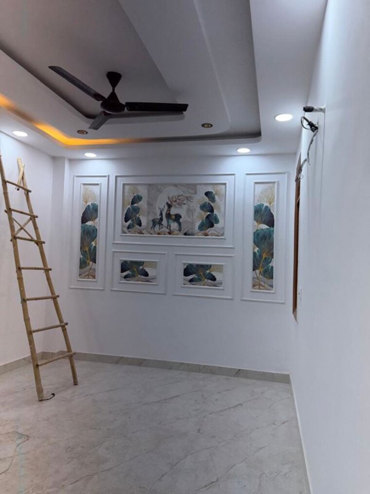 Bathroom, govindpuri 3 Bedroom 100 Sq.Yd. Builder Floor In Govindpuri Delhi 10428781