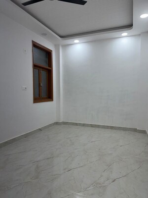 Room in 3 BHK Builder Floor at Govindpuri – for Sale