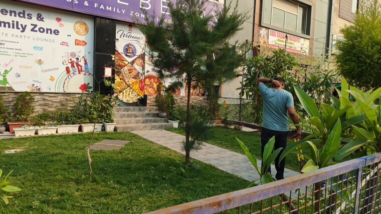 Garden, knowledge park 3 greater noida Commercial Shop 130 Sq.Mt. In Knowledge Park 3 Greater Noida Greater Noida 10428794