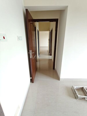 Room in 2 BHK Apartment at K Raheja Heights, Malad East – for Rent