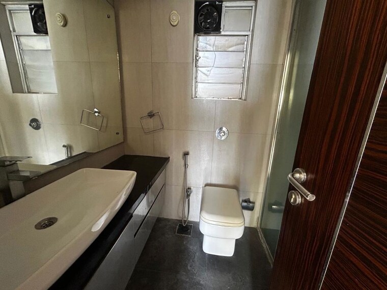 Bathroom, damji-shamji-kalpvruksha-tulip 2 Bedroom 615 Sq.Ft. Apartment In Kasarvadavali Thane 10428803