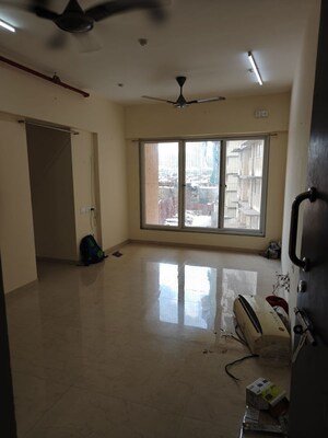 1 BHK Apartment For Rent in Ruparel Elara, Kandivali West