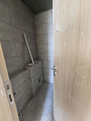 Bathroom in 3 BHK Apartment at Rustomjee Crown, Prabhadevi – for Sale