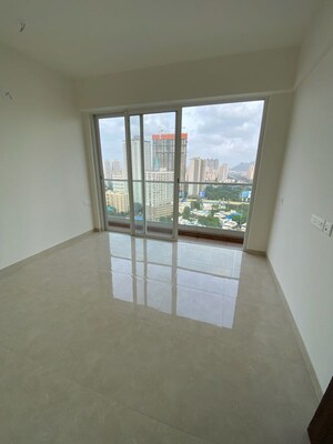 Room in 3 BHK Apartment at Indiabulls One Indiabulls, Pokhran Road No Two – for Rent