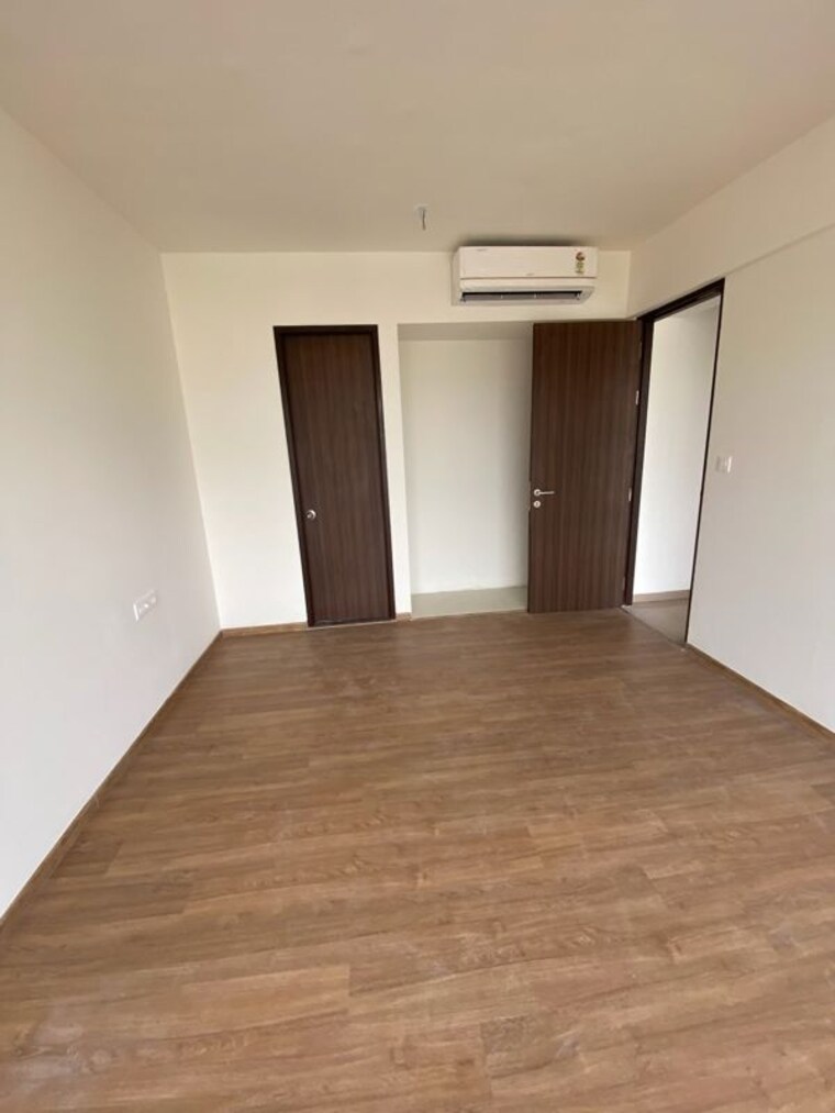 Room, indiabulls-one-indiabulls 3 Bedroom 1600 Sq.Ft. Apartment In Pokhran Road No Two Thane 10428832