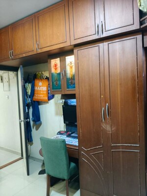 Furnished Amenities in 2 BHK Apartment at Amrut CHS Powai, Powai – for Rent