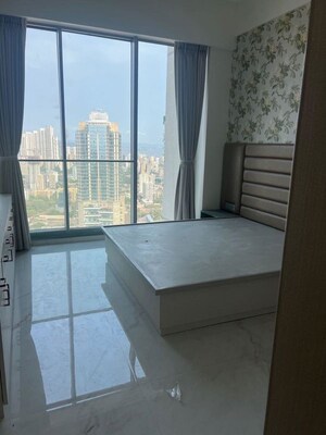 Room in 4 BHK Apartment at Rustomjee Crown, Prabhadevi – for Sale