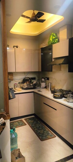 Team Area in 3 BHK Builder Floor at Chittaranjan Park – for Sale