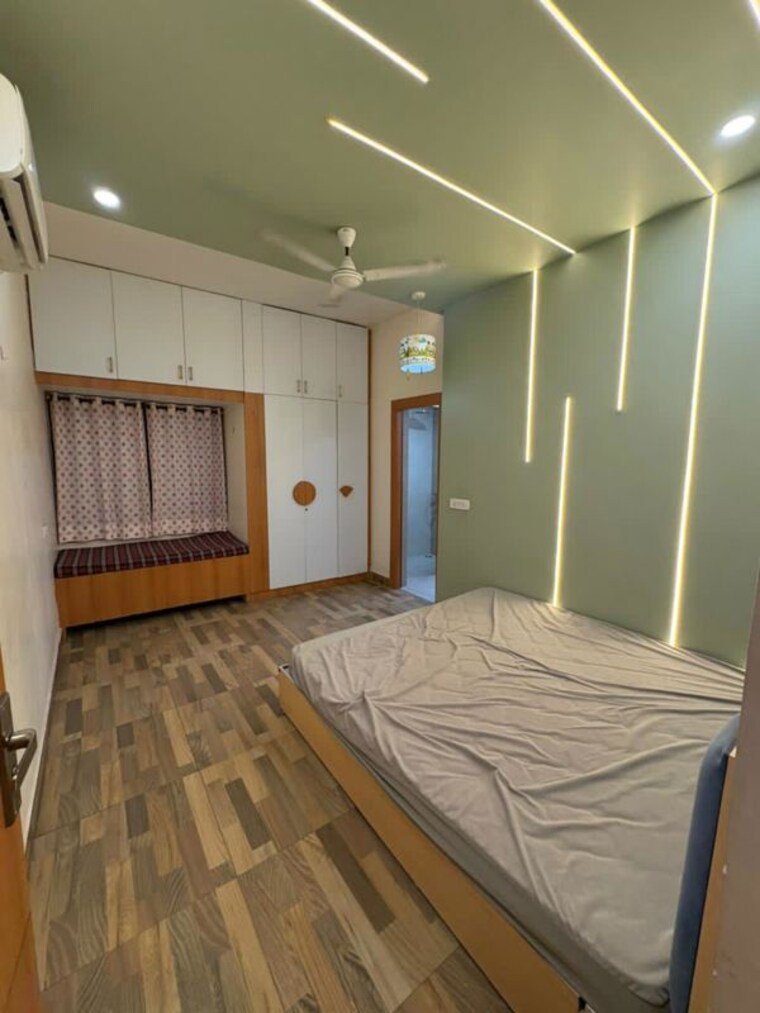 Bedroom, bana-enclave 2 Bedroom 1050 Sq.Ft. Apartment In Shipra Suncity Ghaziabad 10428949