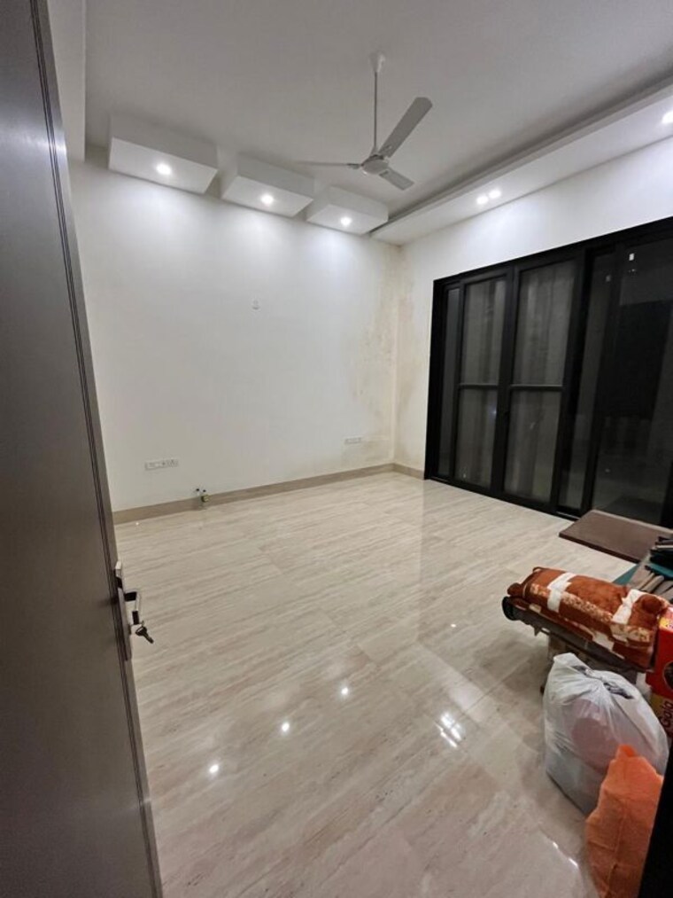 Room, chattarpur 4 Bedroom 600 Sq.Ft. Builder Floor In Chattarpur Delhi 10427968