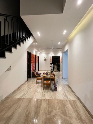 Parking in 4 BHK Builder Floor at Chattarpur – for Rent
