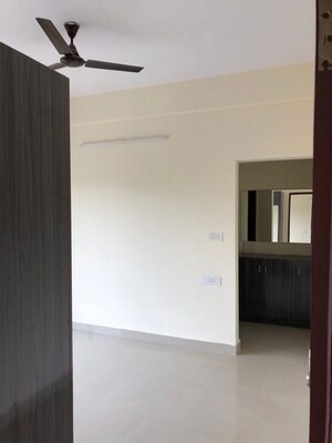 Room in 2 BHK Apartment at Frazer Town – for Rent