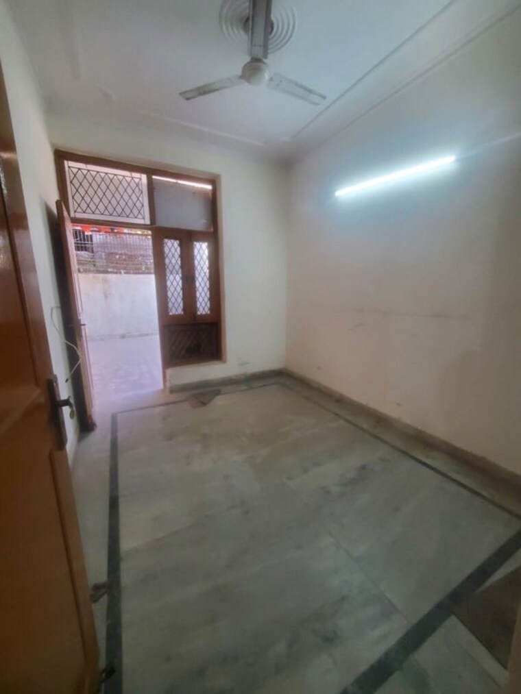Room, ashoka enclave 3 Bedroom 1450 Sq.Ft. Builder Floor In Ashoka Enclave Faridabad 10429054