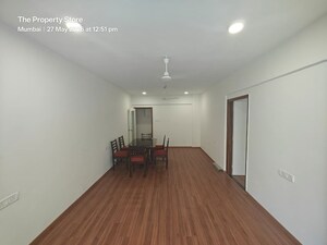 Room in 3 BHK Apartment at Marble Arch Bandra, Bandra West – for Rent