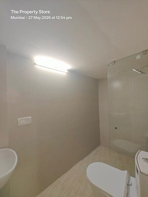 Room in 3 BHK Apartment at Marble Arch Bandra, Bandra West – for Rent
