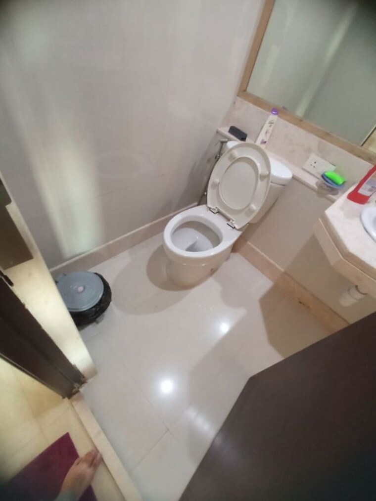 Bathroom, hiranandani-maitri-park 2 Bedroom 750 Sq.Ft. Apartment In Chembur Mumbai 10429093