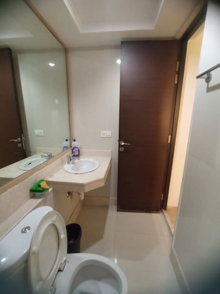 Bathroom, hiranandani-maitri-park 2 Bedroom 750 Sq.Ft. Apartment In Chembur Mumbai 10429093